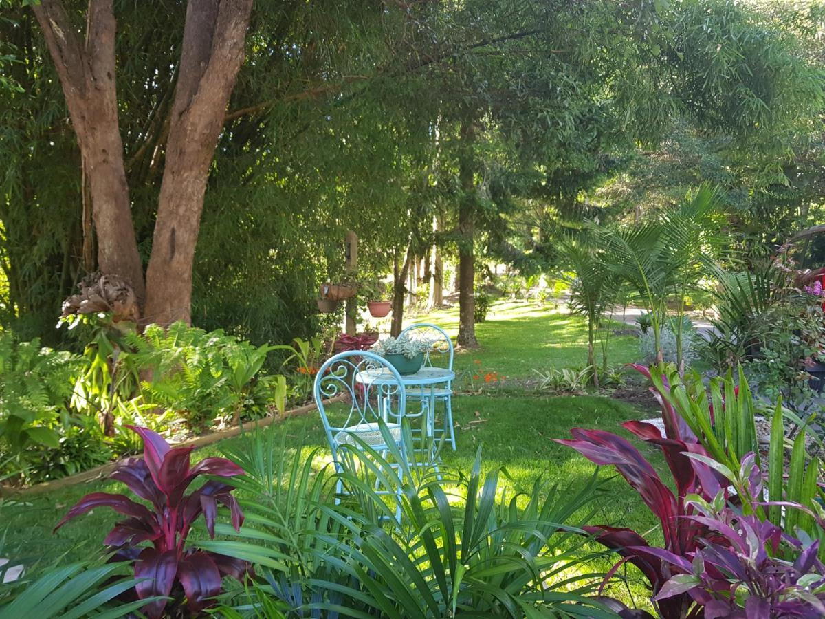 Mapleton Peaceful Provence Bnb Exteriör bild